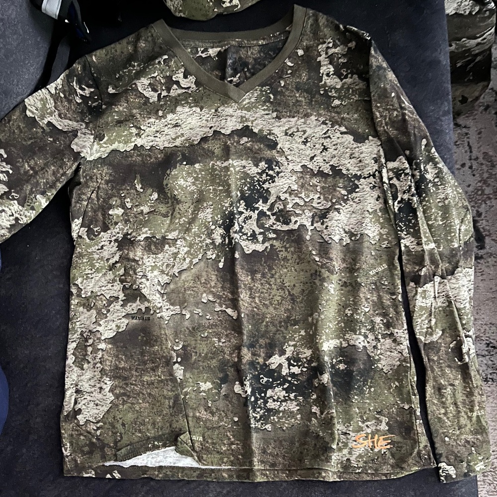 SHE Outdoor 60/40 V-Neck Long-Sleeve T-Shirt for Ladies